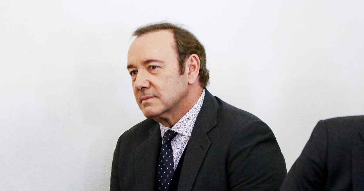 Kevin Spacey comparaîtra volontairement pour se défendre devant un tribunal britannique
