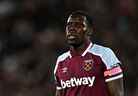 Kurt Zouma de West Ham United lors de West Ham United contre Watford au stade de Londres le 8 février 2022.  