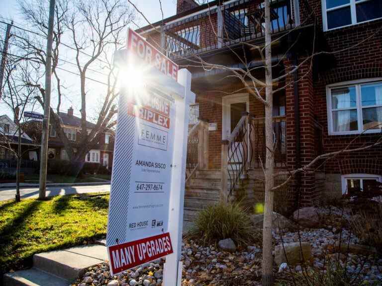 Les prix des maisons à Toronto pourraient chuter de 20%: constructeur de maisons