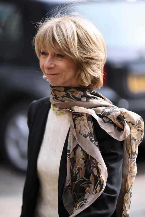 Coronation Street's Helen Worth arrive pour les funérailles de Liz Dawn, la cathédrale de Salford, Manchester