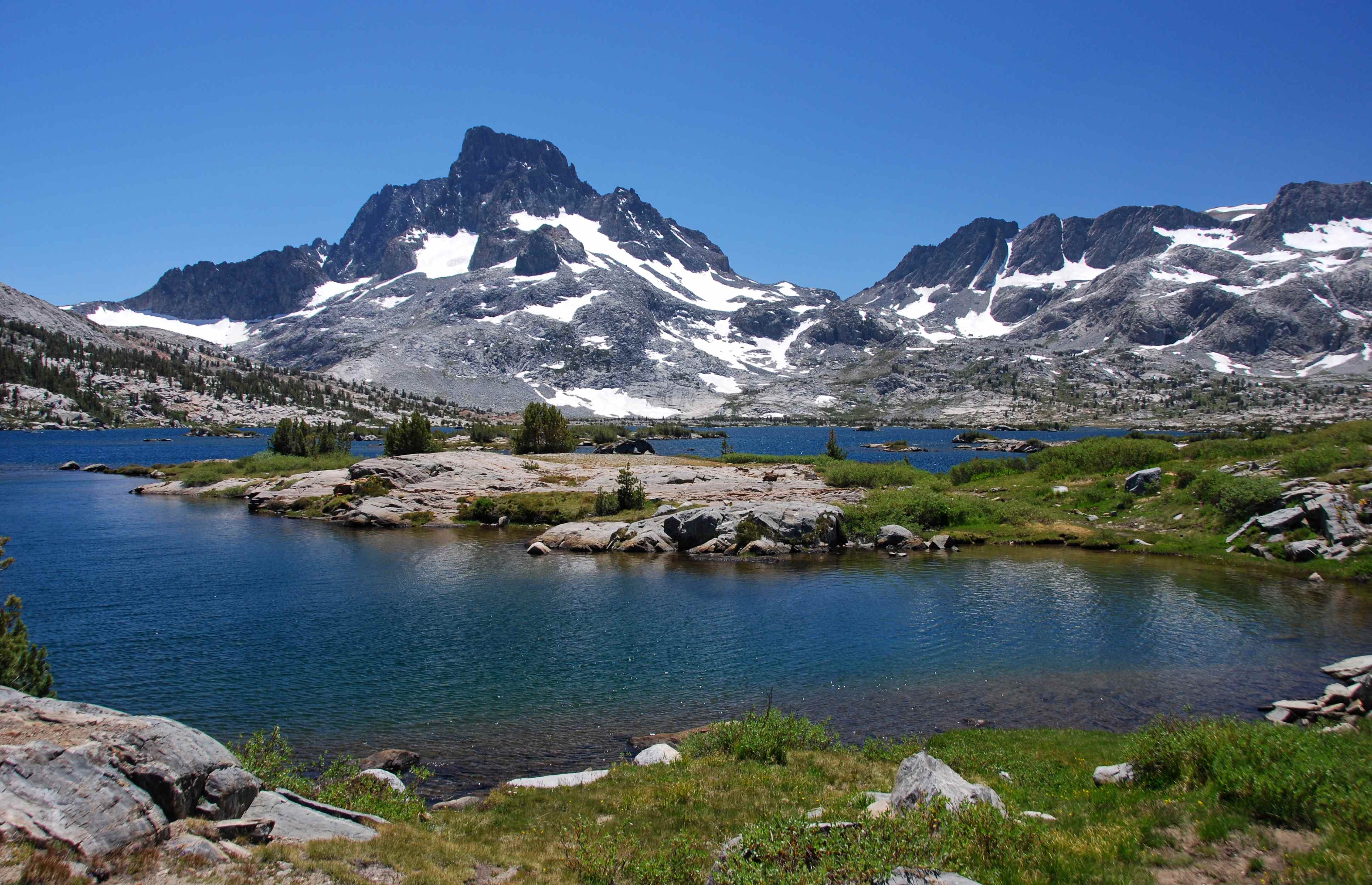 Lac des Mille-Îles et Banner Peak, Mammoth Lakes, Californie