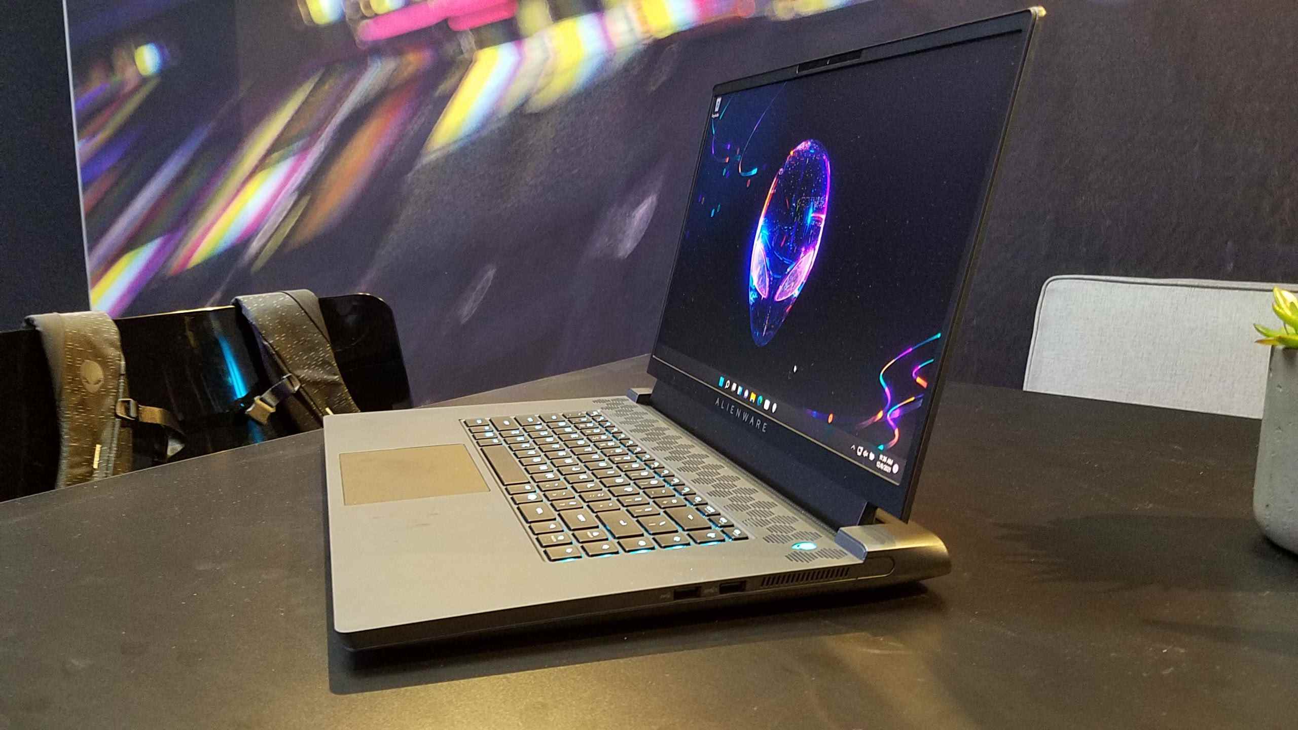 Clavier Alienware m17 R5 édition Ryzen