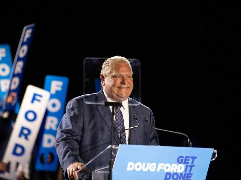 Le chef du Parti progressiste-conservateur Doug Ford bat l’histoire pour établir le record du nombre de sièges conservateurs aux élections en Ontario