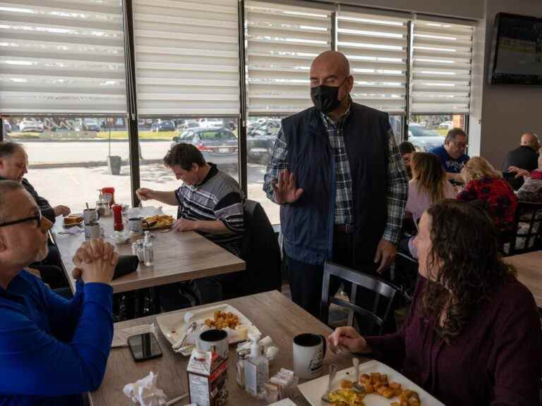 Les chefs de parti de l’Ontario partagent leurs plans pour faire face à la hausse du coût des aliments