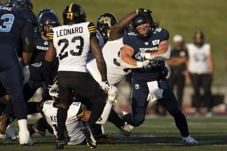 Boris Bede lance Argos pour une victoire de pré-saison contre les Ticats alors que le jour de la réduction attend