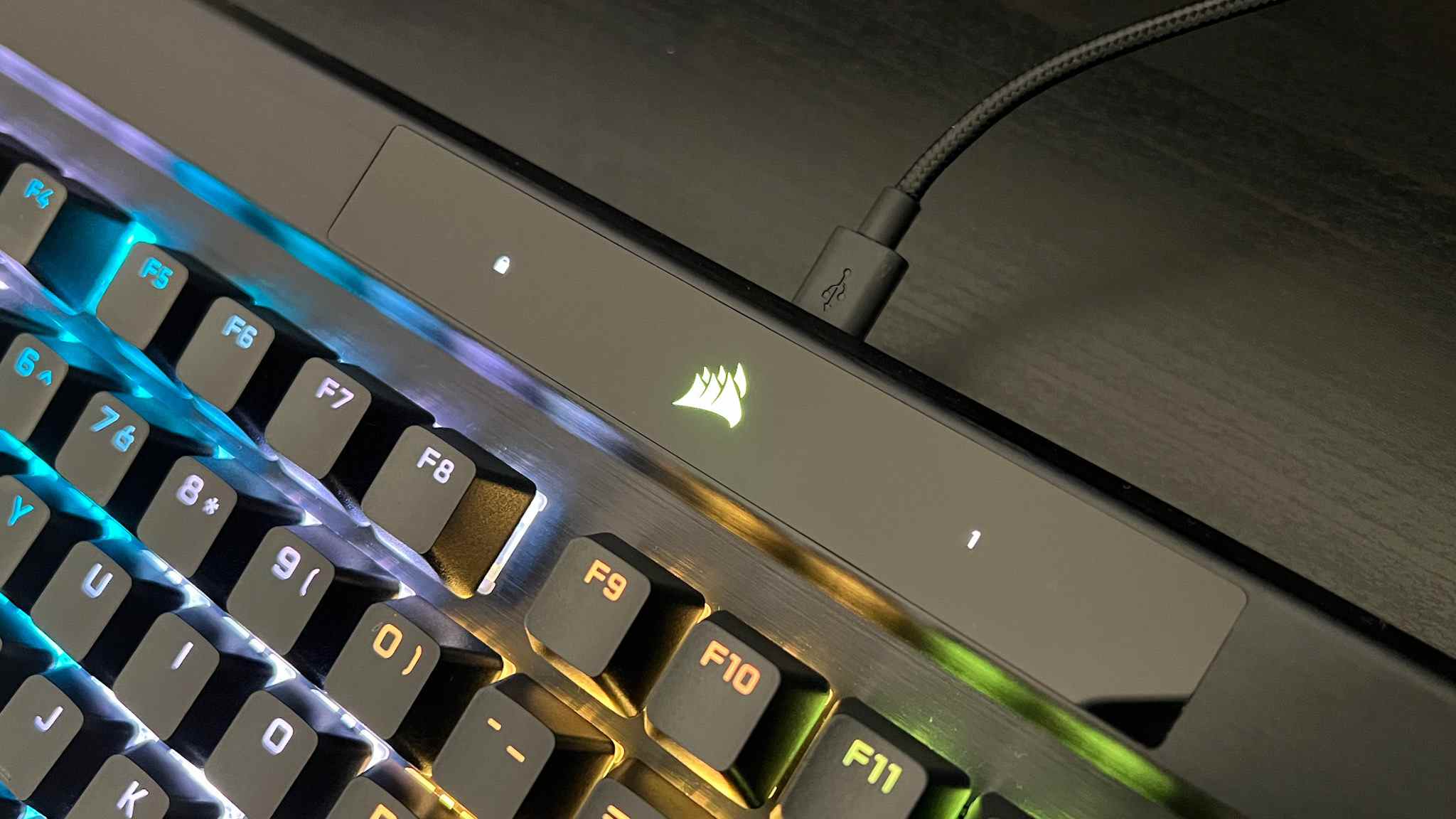 Logo Corsair K70 RGB Pro