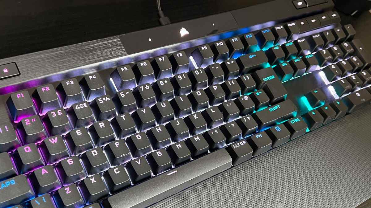 Corsair K70 RGB Pro