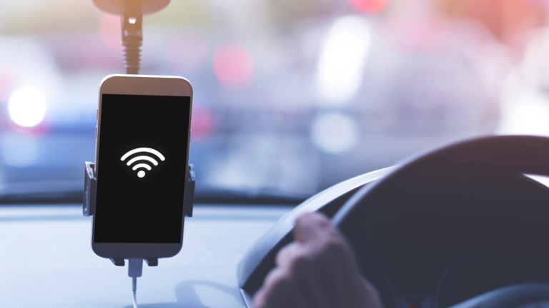 Voici comment fonctionne le Wi-Fi de voiture – Review Geek