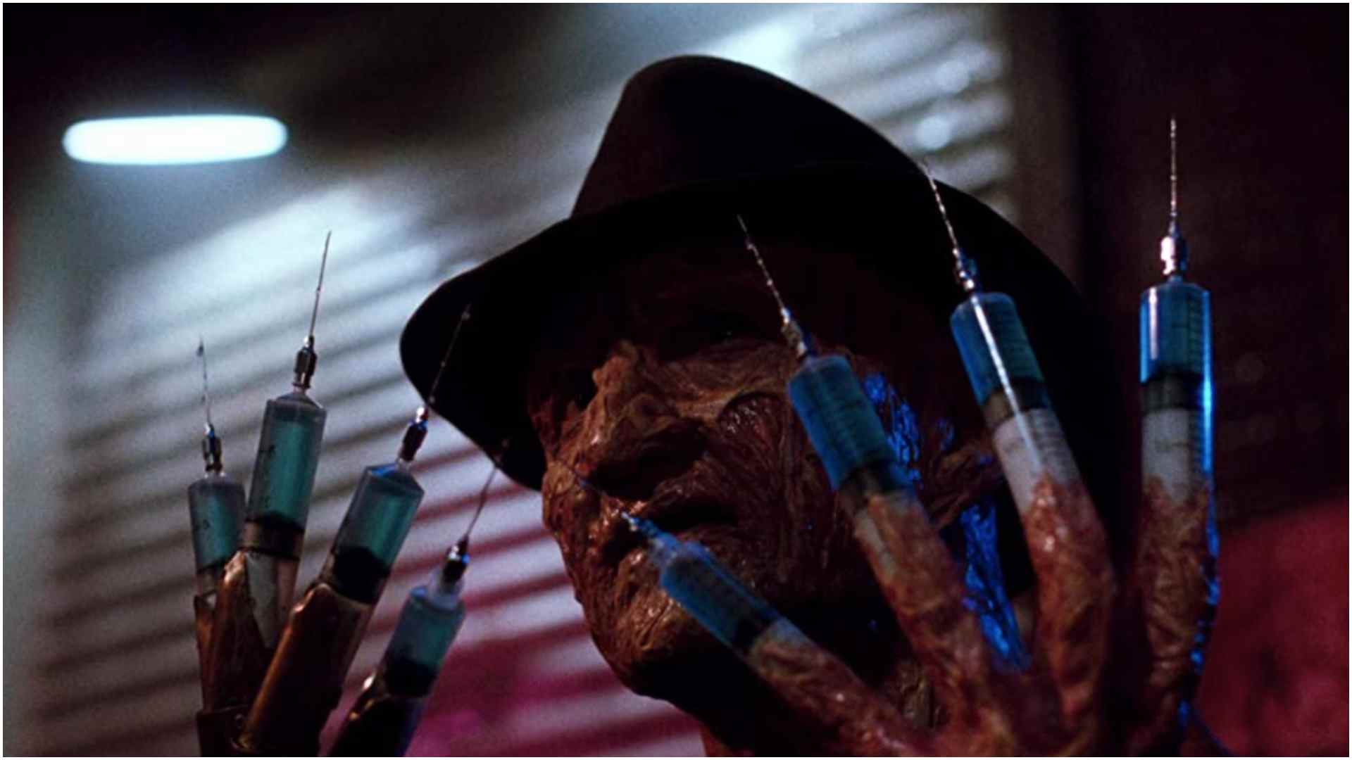 Robert Englund comme Freddy Kreuger