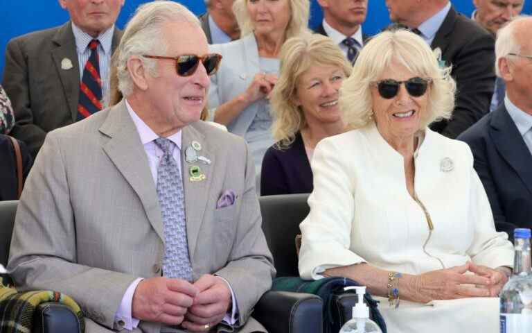 Le prince Charles et Camilla proposent d’accueillir Strictly au palais de Buckingham