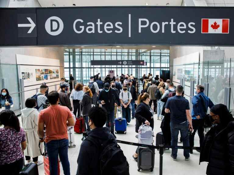 Les coûts des voyages d’été montent en flèche et les Canadiens semblent heureux d’en payer le prix