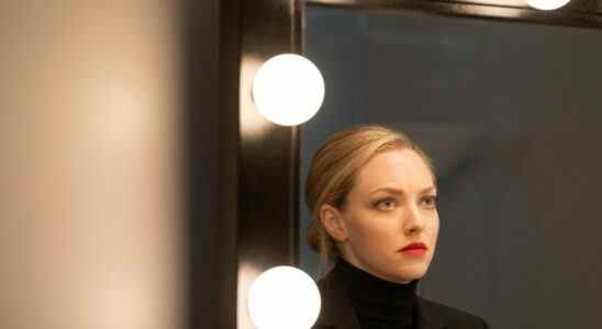 Amanda Seyfried veut "passer du temps" avec Elizabeth Holmes