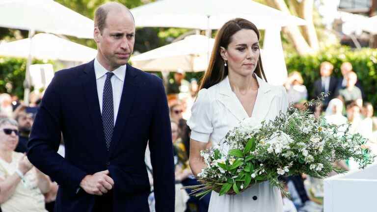 Le duc et la duchesse de Cambridge se joignent aux survivants et aux personnes en deuil au service de Grenfell