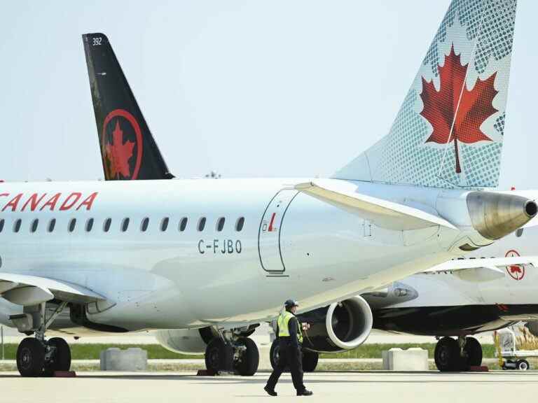 Un demi-million de personnes ont subi des retards sur des vols internationaux à l’aéroport Pearson en mai