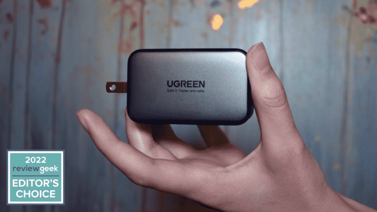 Charge compacte pour jusqu’à trois appareils – Review Geek