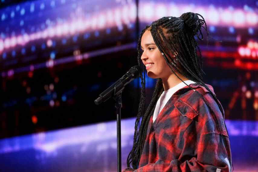 Sara James auditionne pour l'épisode 3 de la saison 17 d'America's Got Talent