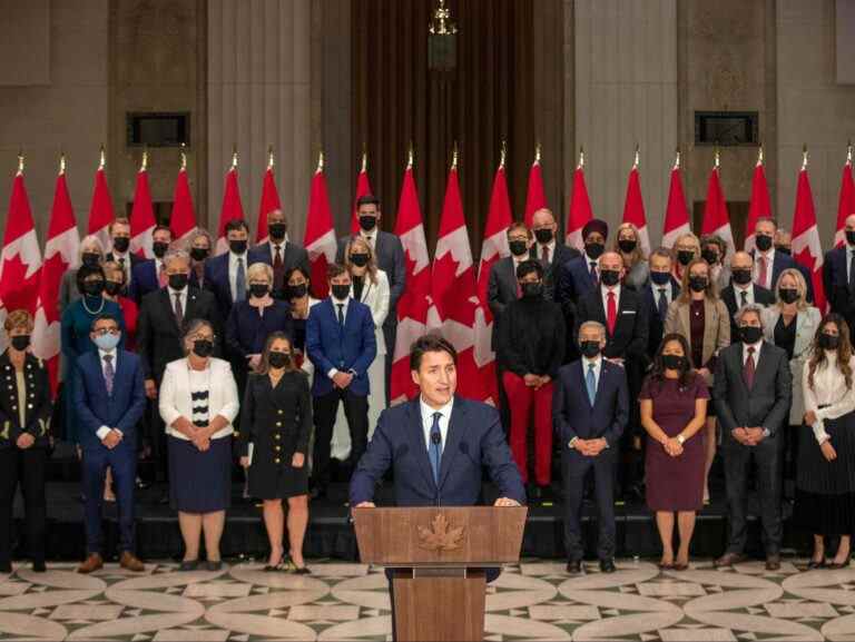 LILLEY: De nombreux membres du cabinet incompétent de Trudeau devraient être renvoyés dès que possible