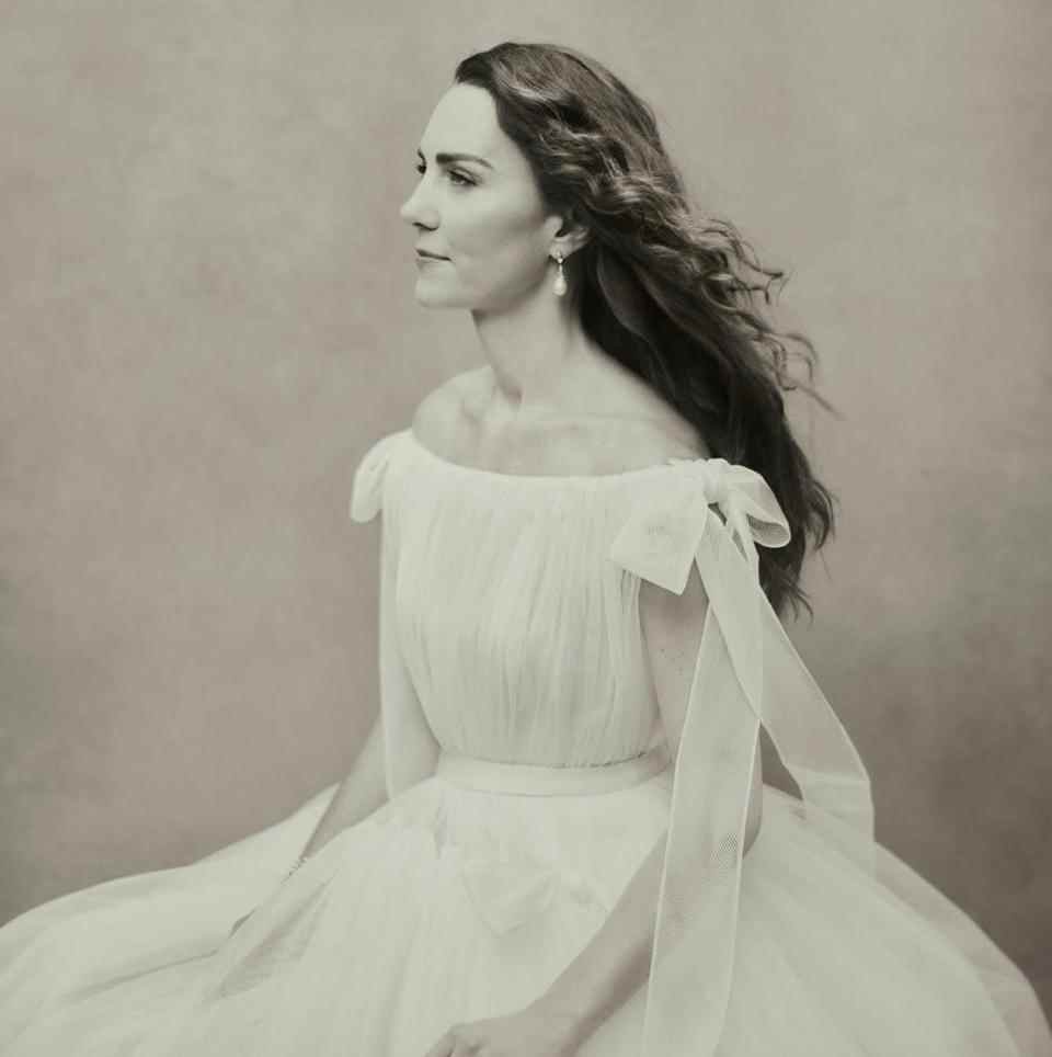 La duchesse de Cambridge a opté pour des photos plus traditionnelles pour son 40e anniversaire - Paolo Roversi