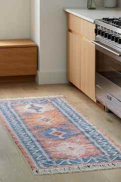 Tapis d'intérieur flèches encadrées West Elm