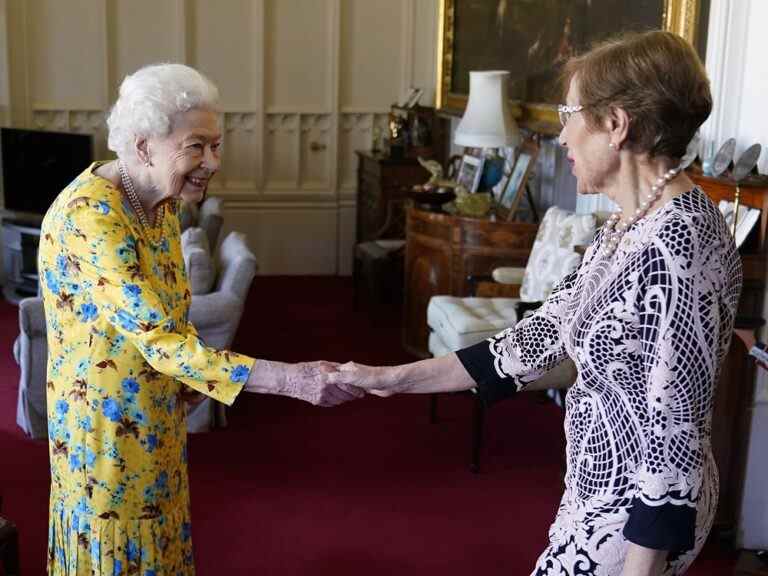 Les photos de la reine Elizabeth sonnent l’alarme sur sa santé