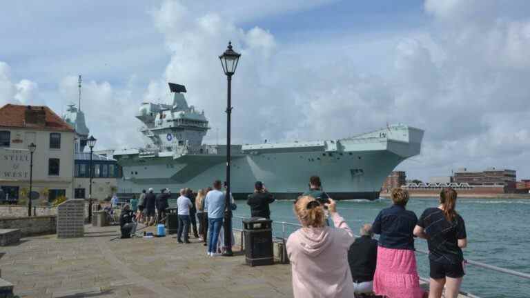 Le porte-avions HMS Prince of Wales retourne à sa base après les exercices de l’OTAN