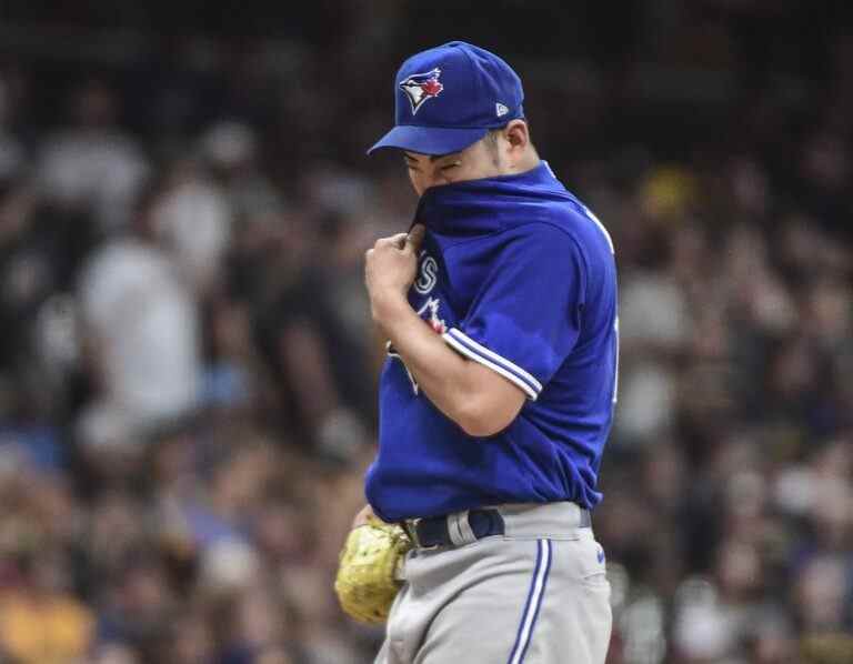 Yusei Kikuchi creuse un autre trou pour lui-même et les Blue Jays dans la défaite contre Brew Crew