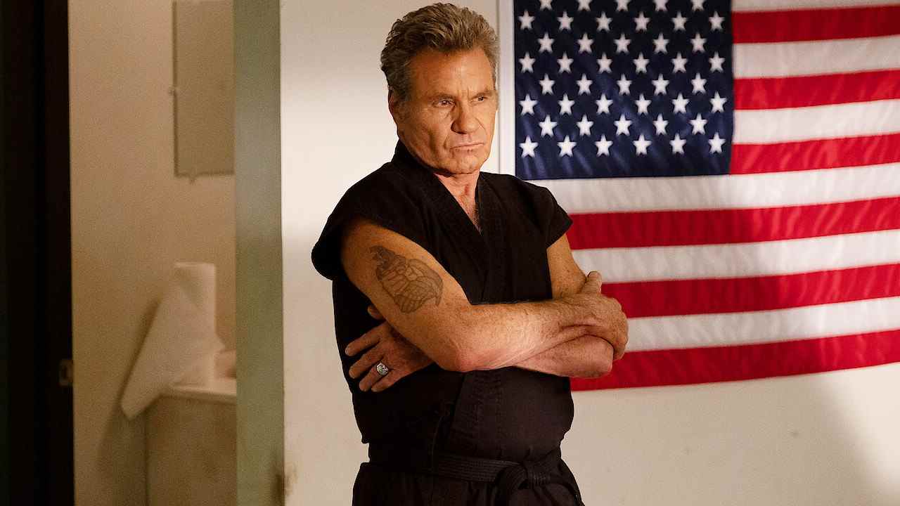 John Kreese dans Cobra Kai sur Netflix