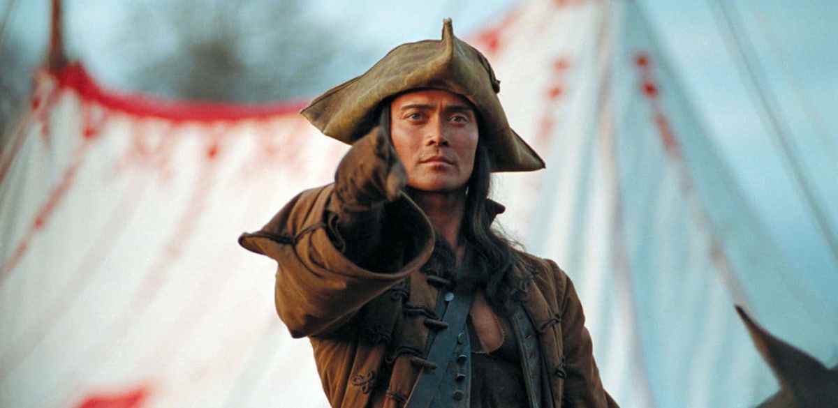 Mark Dacasos dans le rôle de Mani dans Brotherhood of the Wolf.