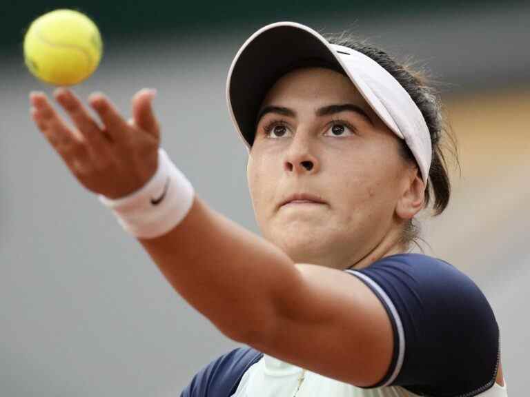 Andreescu passe au deuxième tour à Berlin avec une victoire sur Siniakova