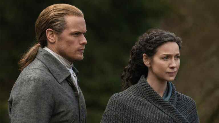 Apaisez votre soif de Droughtlander alors que la saison 7 d'Outlander avance avec de nouveaux membres de la distribution
