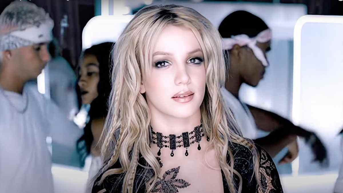 Britney Spears vient de publier de vraies images de conte de fées de son mariage (et Paris Hilton est là pour ça)
