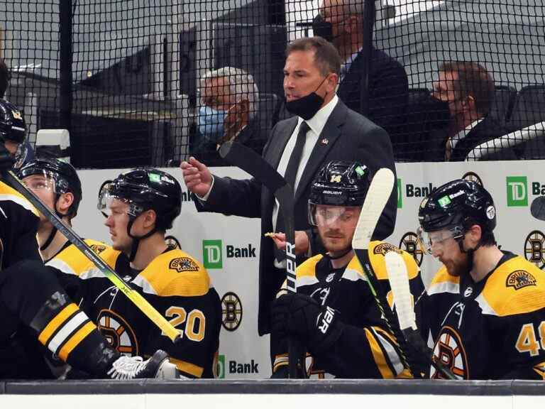 Bruce Cassidy, entraîneur des pompiers des Bruins