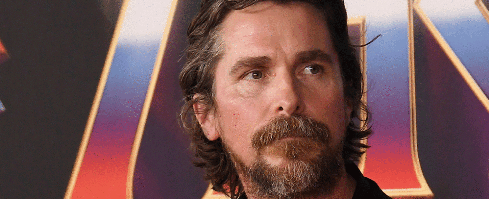 Christian Bale n'a toujours pas vu 'The Batman', déclare que Robert Pattinson est un 'acteur absolument merveilleux'