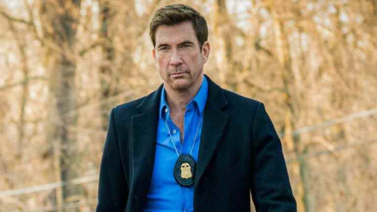  Comment Remy et Barnes de FBI: Most Wanted vont-ils réagir l'un à l'autre dans la saison 4 ?  Dylan McDermott prend la parole
