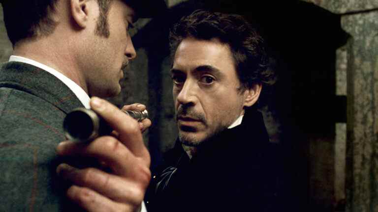 Dexter Fletcher est certain que Sherlock Holmes 3 sera réalisé
