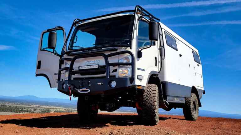 EarthCruiser laisse tomber Mitsubishi Fuso pour la plate-forme Isuzu pour Rad Cabover Camper