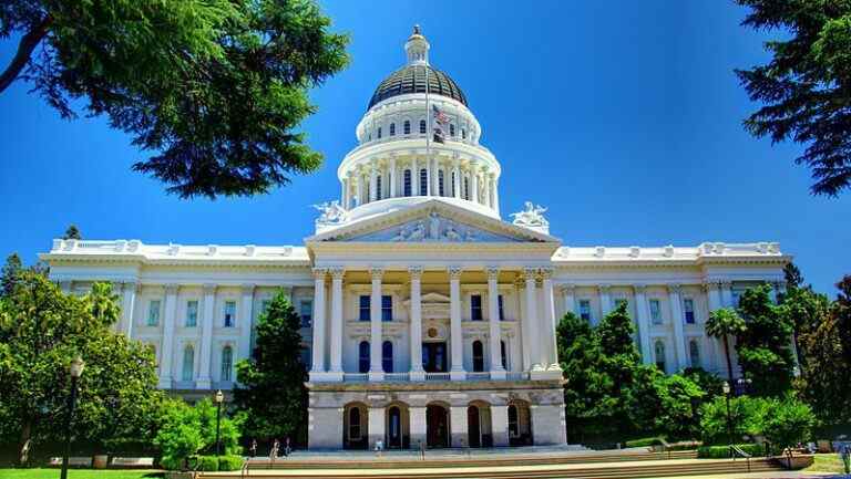 FAIR Act to Overturn California's Seven-Year Statute' échoue au Sénat de l'État Les plus populaires doivent être lus Inscrivez-vous aux newsletters Variety Plus de nos marques
	
	
