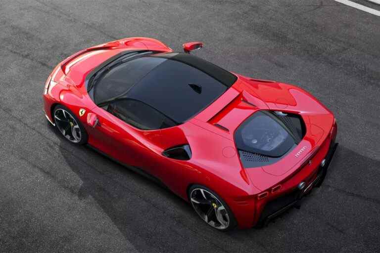 Ferrari annonce que 60% de sa gamme sera électrifiée d’ici 2026