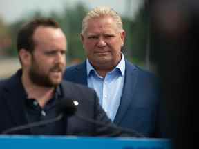 Le chef du Parti PC de l'Ontario, Doug Ford, lors d'un arrêt de campagne électorale à Ottawa, en Ontario.  le lundi 30 mai 2022.