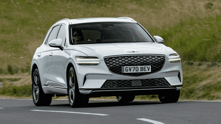 Genesis GV70 Electric First Look Review: recharger Goodwood