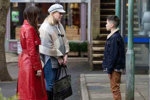 wendy blissett, mercedes mcqueen et bobby costello à hollyoaks