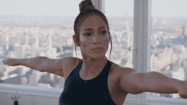 Jennifer Lopez vient d'activer le mode été et plus de 3 millions de fans aiment son maillot de bain
