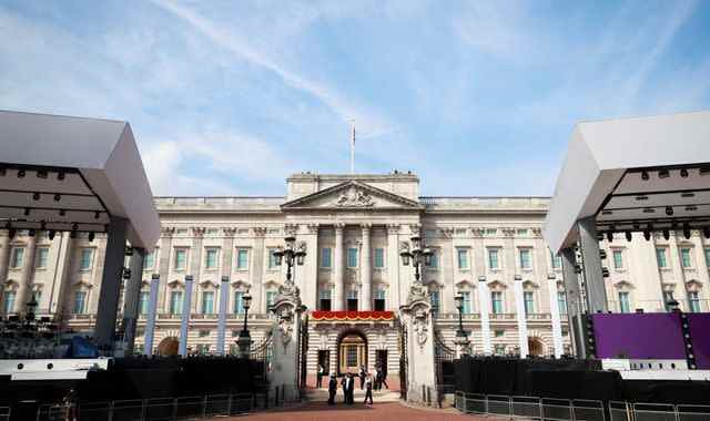 Jubilé de platine de la reine: le Met Office pourrait émettre un avertissement d’orage pour le concert de samedi au palais de Buckingham