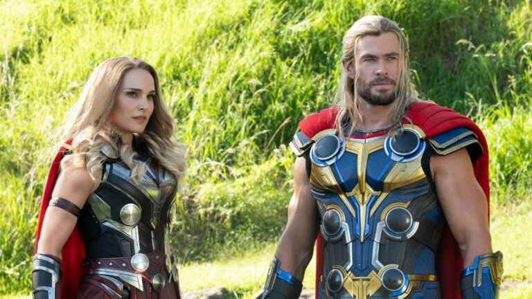 Kevin Feige aborde l’avenir de Chris Hemsworth en tant que Thor dans le MCU