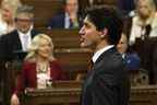 Le premier ministre Justin Trudeau se lève pendant la période des questions à la Chambre des communes sur la colline du Parlement à Ottawa le mardi 21 juin 2022. 