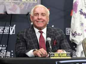 Le lutteur américain Ric Flair assiste à une conférence de presse où le 31 juillet est déclaré Ric Flair Day à Music City au Nashville Fairgrounds le 23 juin 2022 à Nashville.