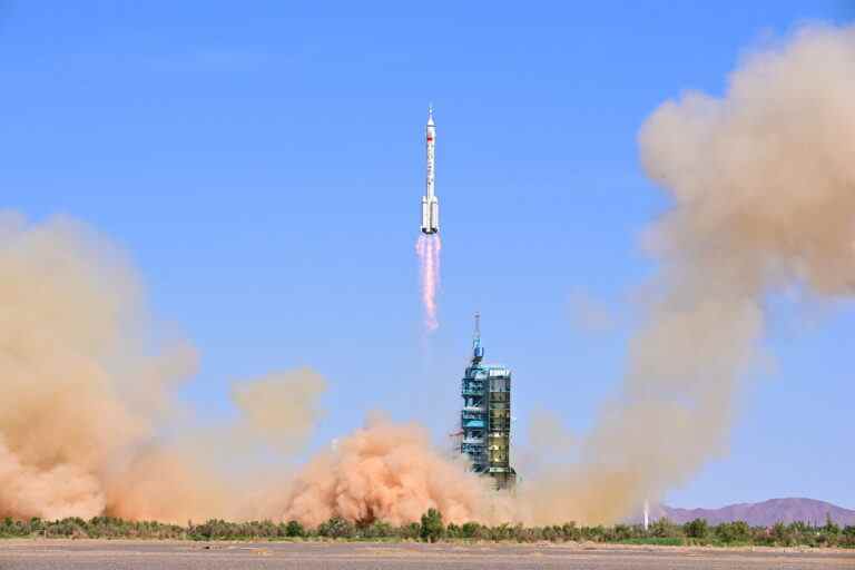 La mission chinoise Shenzhou-14 arrive à la station spatiale Tiangong pour la construction finale