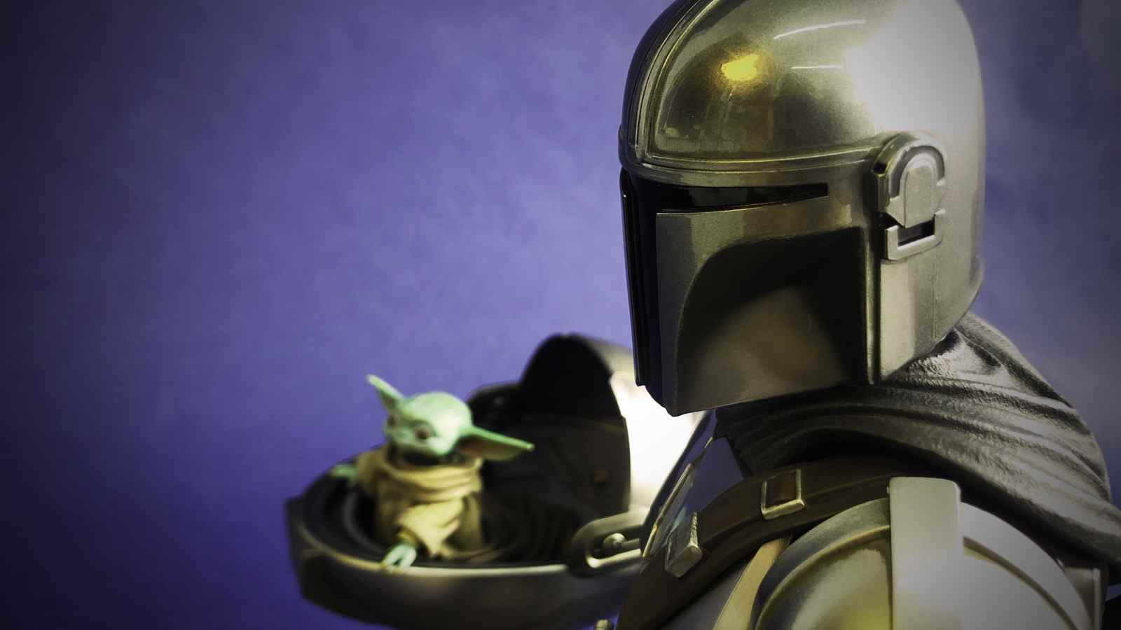 La statue au format premium Mandalorian et Grogu de Sideshow équilibre la force [Exclusive]
