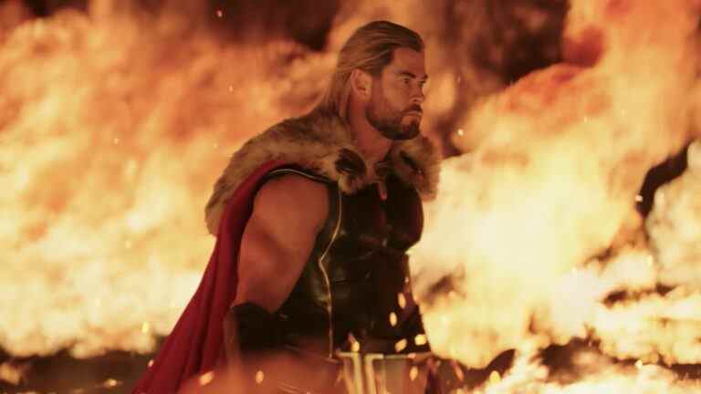 L'audition de Thor de Chris Hemsworth a été aspirée et Liam Hemsworth a presque obtenu le poste à la place
