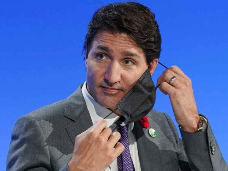 Le PM Justin Trudeau teste positif pour COVID-19